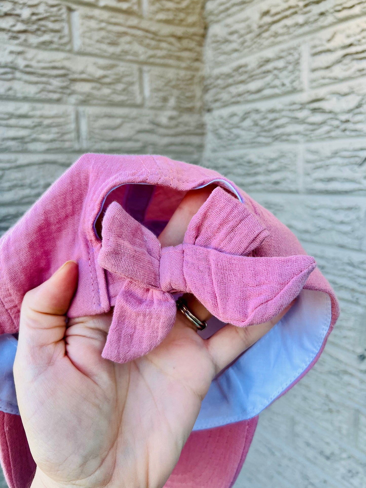 Toddler/Youth pink hat with bow