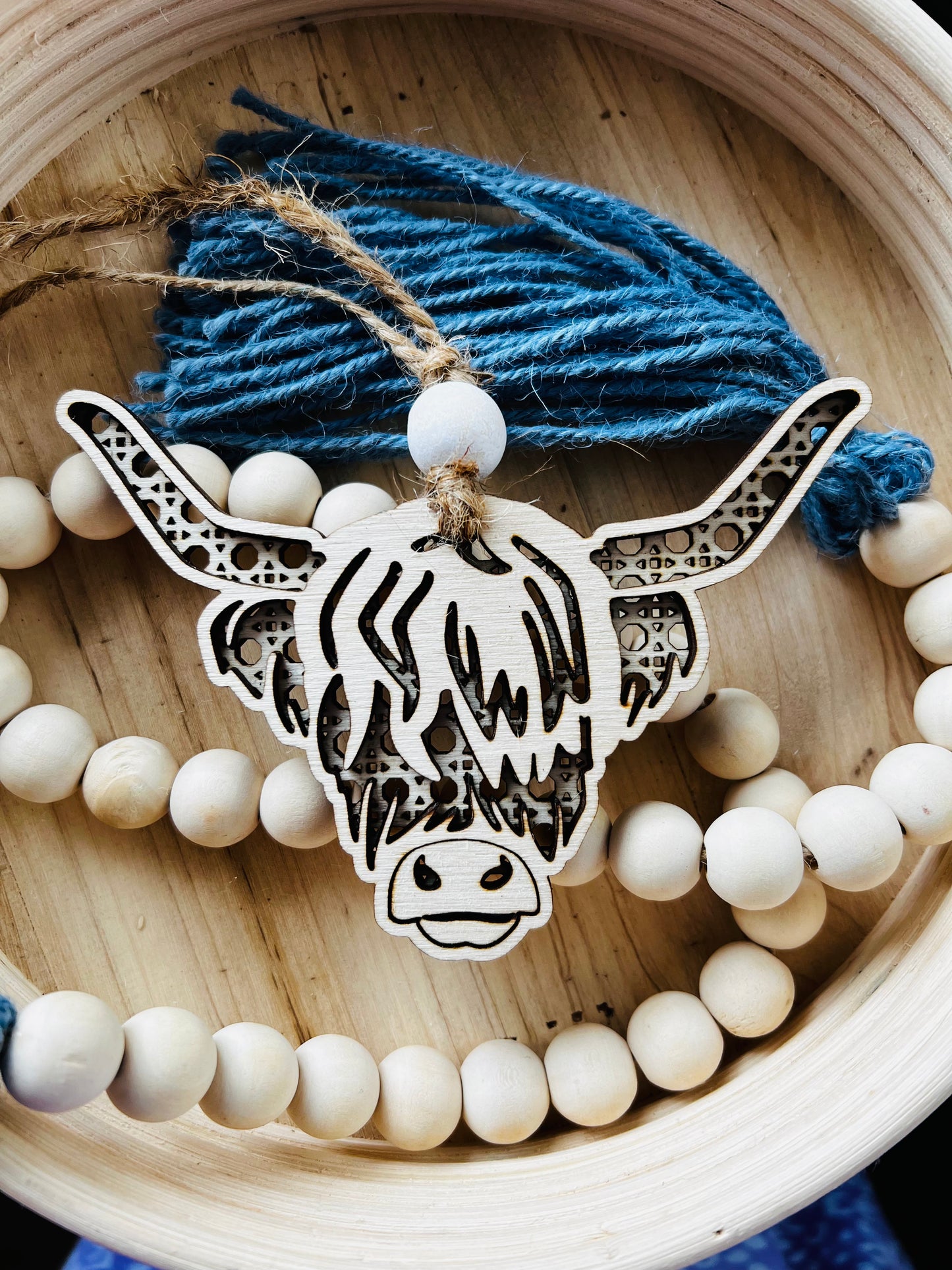 Rattan Highland cow car charm