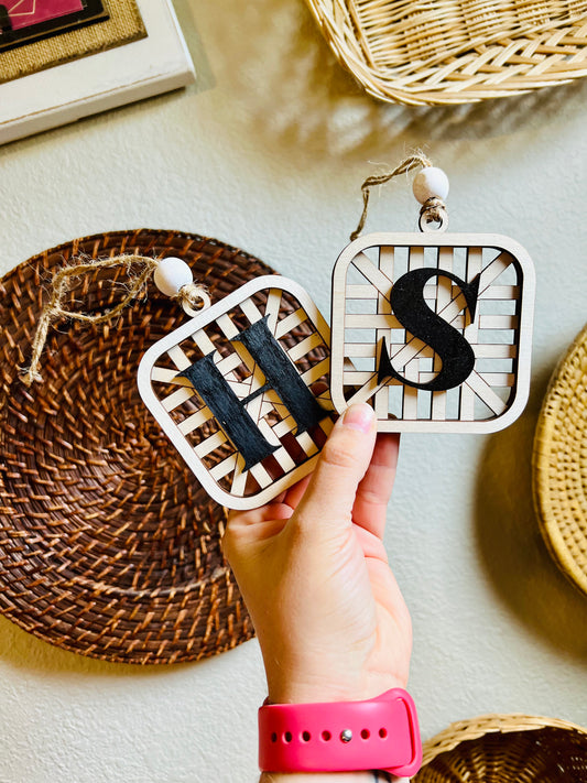 Tobacco basket ornament