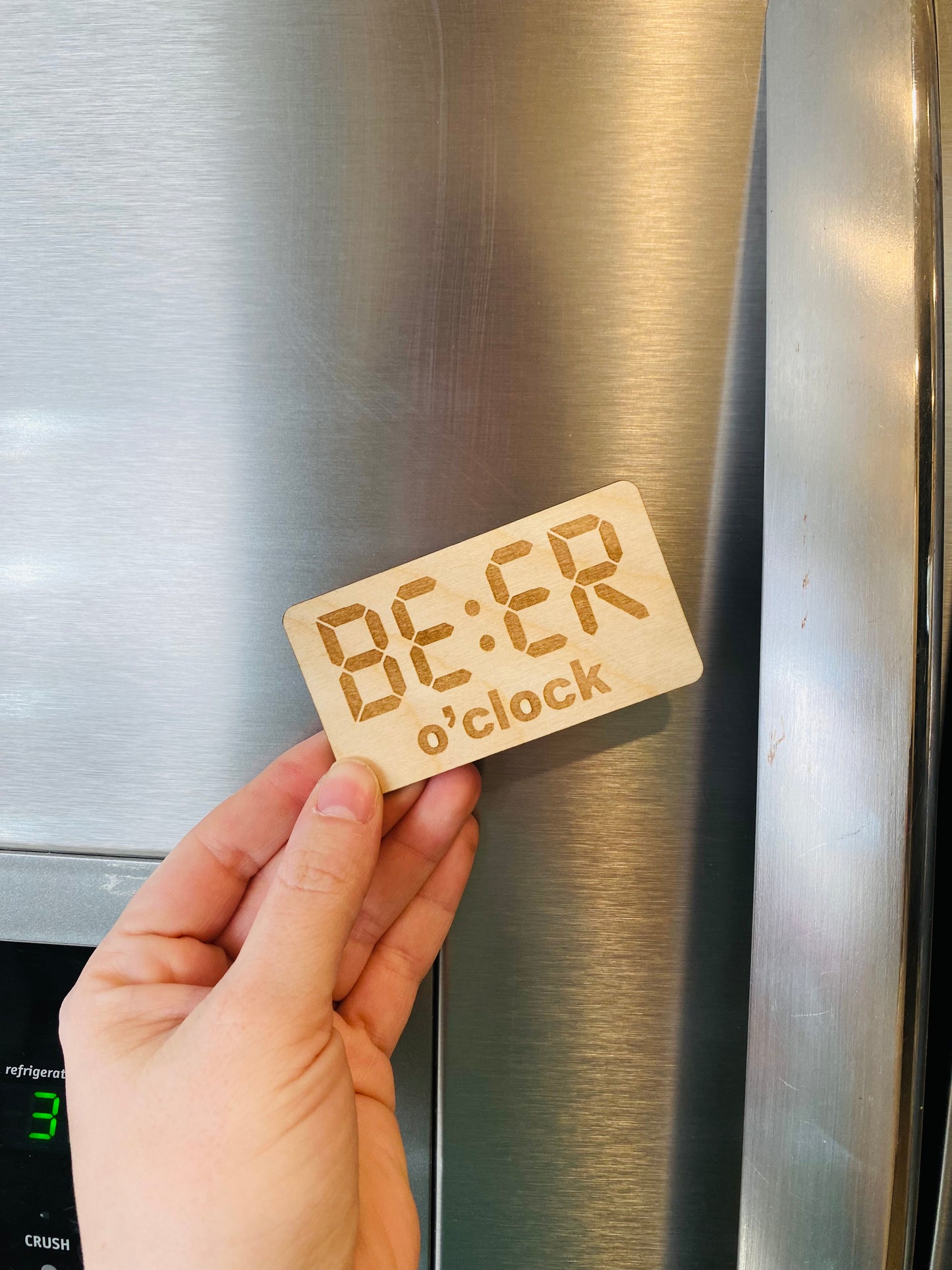 BEER O’clock magnet